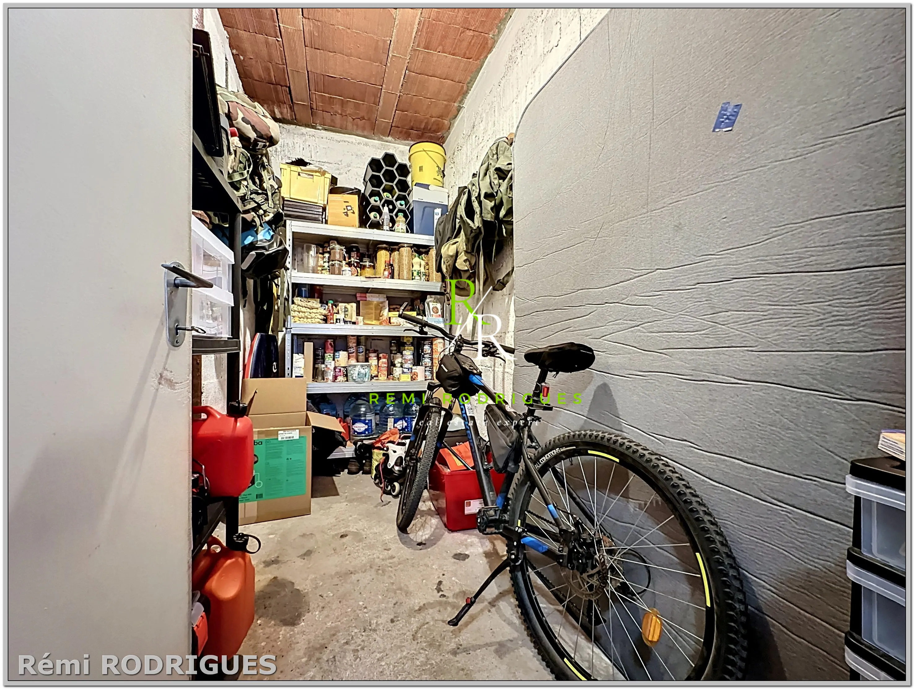 7 Pau, Apt T2 avec place de parking en sous-sol