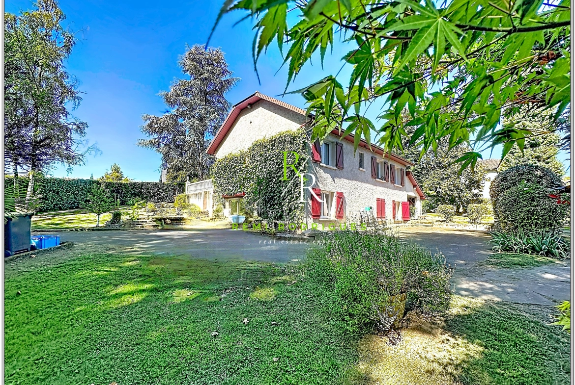 Serres-Castet, Maison rénovée 3ch + bureau, au calme
